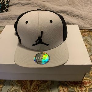 Air Jordan Cool Gray And Black Jumpman Hat Snapback Cap.